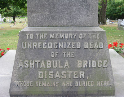 Obelisk memorial in Chestnut Grove Cemetery